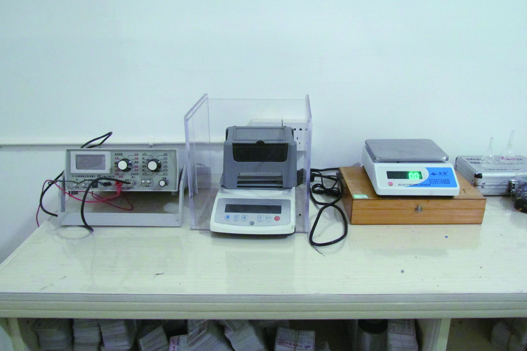 恒温水浴试验机